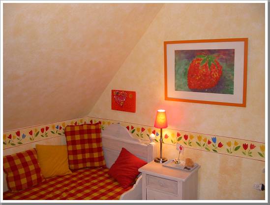 0093_k005  kinderzimmer orange.jpg